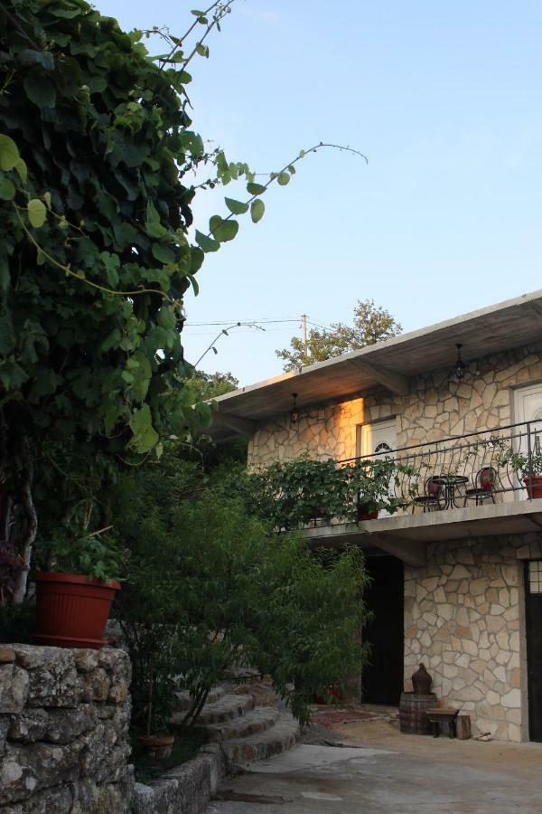 Studio And Winery Kalimut Guest House Virpazar Exterior photo